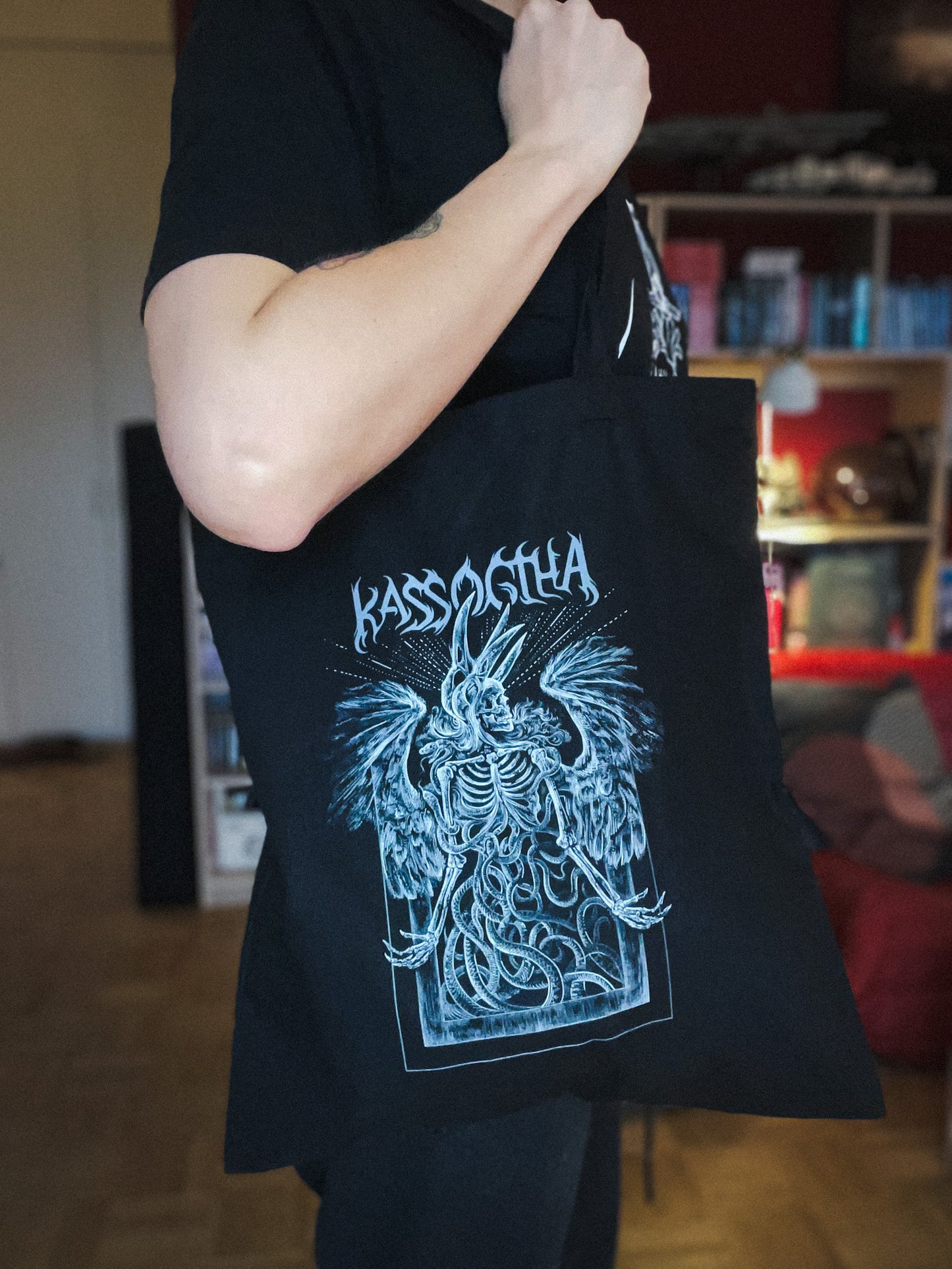 Demonic Bird - Tote Bag